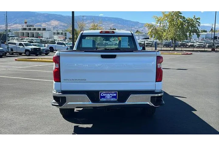 $28984 : Chevrolet Silverado 1500 202 image 6