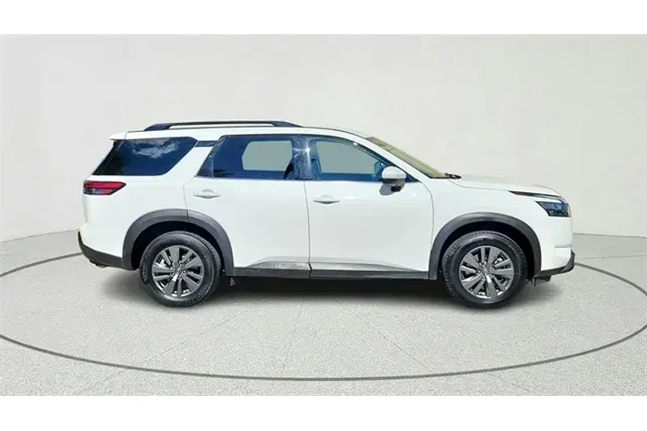 $33856 : Nissan Pathfinder 2025 SV 4d image 2