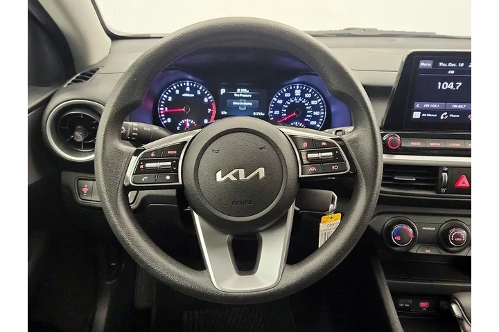$18998 : Kia Forte 2024 LXS 4dr Sedan image 10