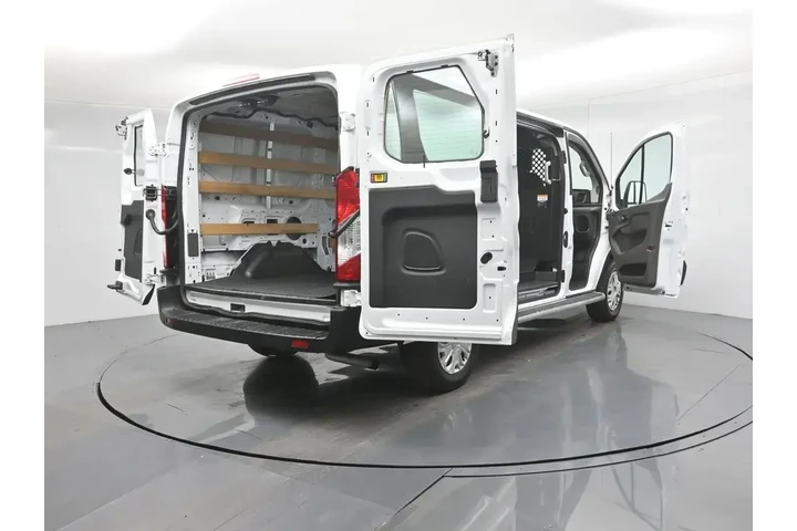 $33900 : Ford Transit 2023 250 3dr SW image 6