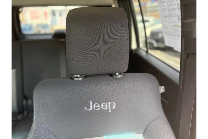 $6995 : 2009 Liberty Sport image 8