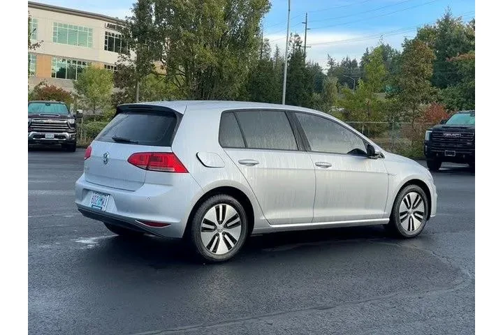 $10900 : Volkswagen e-Golf 2016 SEL P image 3