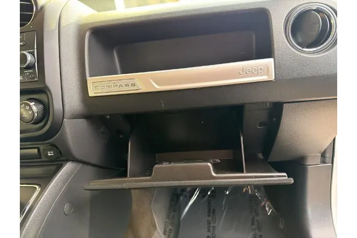 $13990 : Jeep Compass 2017 4X4 Sport image 10