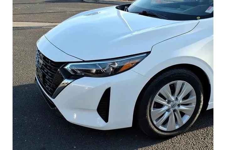 $15900 : Nissan Sentra 2024 S 4dr Sed image 7