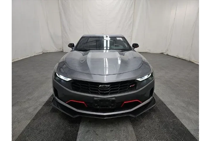 $24490 : Chevrolet Camaro 2021 LT 2dr image 2