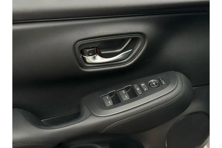 $28420 : Honda HR-V 2026 AWD LX 4dr C image 9