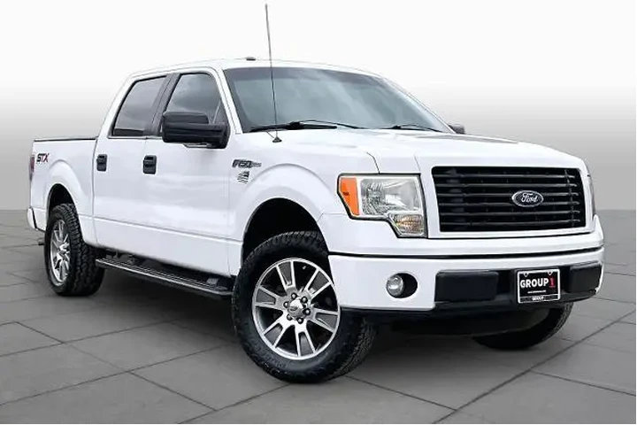$17566 : Ford F-150 2014 4x2 XLT 4dr image 3