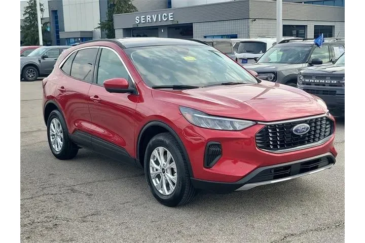 $27755 : Ford Escape 2023 AWD Active image 7