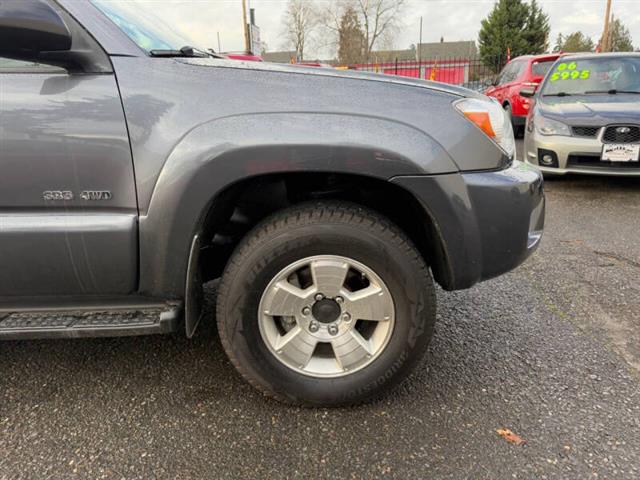 $13995 : 2006 4Runner SR5 image 10