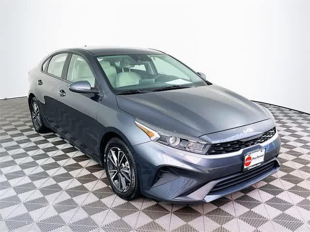 $17589 : PRE-OWNED 2022 KIA FORTE LXS image 1