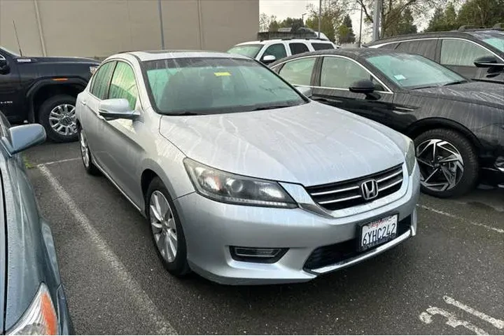 $12990 : Honda Accord 2013 EX 4dr Sed image 2
