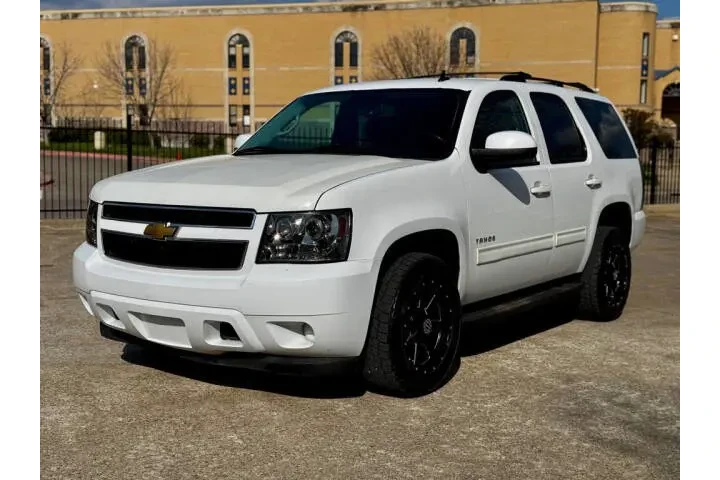 $10395 : 2013 Tahoe image 1