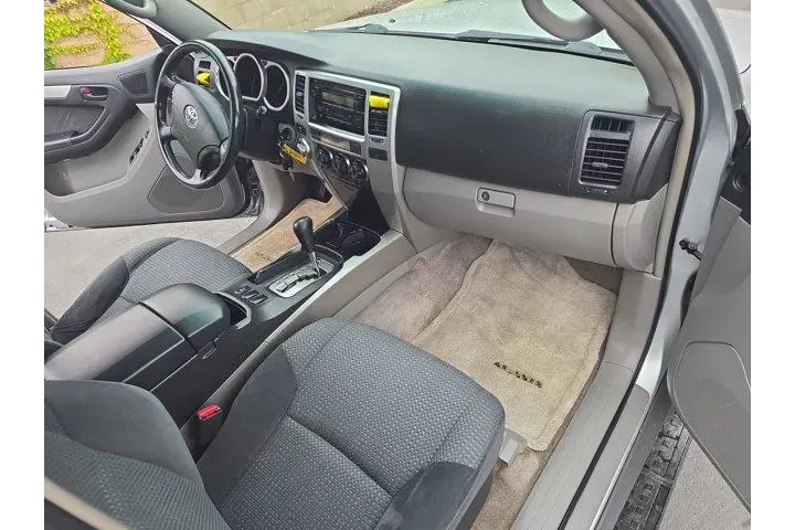 $9995 : Toyota 4Runner 2003 SR5 4WD image 9