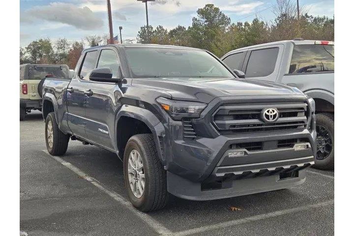$33611 : Toyota Tacoma 2024 4x2 SR5 4 image 3