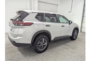 $23997 : Nissan Rogue 2024 AWD S 4dr thumbnail