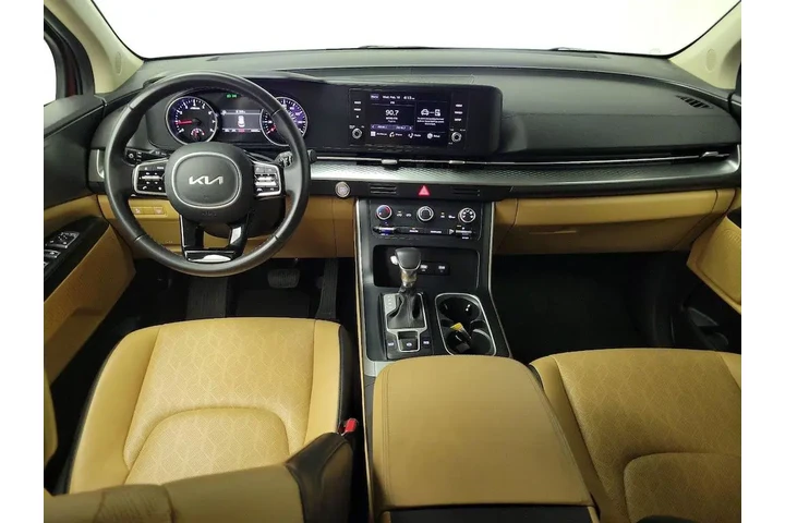 $29998 : Kia Carnival 2024 LX 4dr Min image 9