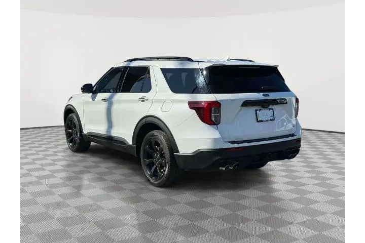 $36785 : Ford Explorer 2022 AWD ST 4d image 5
