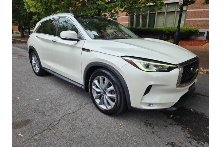 $20995 : 2020 QX50 Luxe image 9