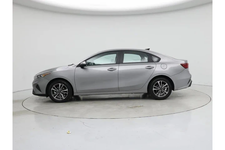 $18998 : Kia Forte 2024 LXS 4dr Sedan image 3