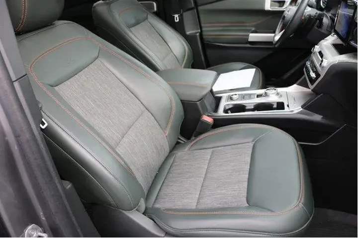 $37154 : Ford Explorer 2024 AWD Timbe image 6