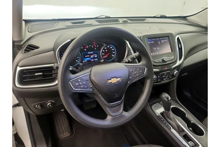 $18998 : Chevrolet Equinox 2021 LT 4d image 8