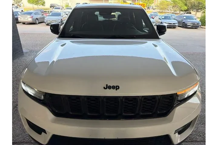 $33843 : Jeep Grand Cherokee 2024 4x2 image 3