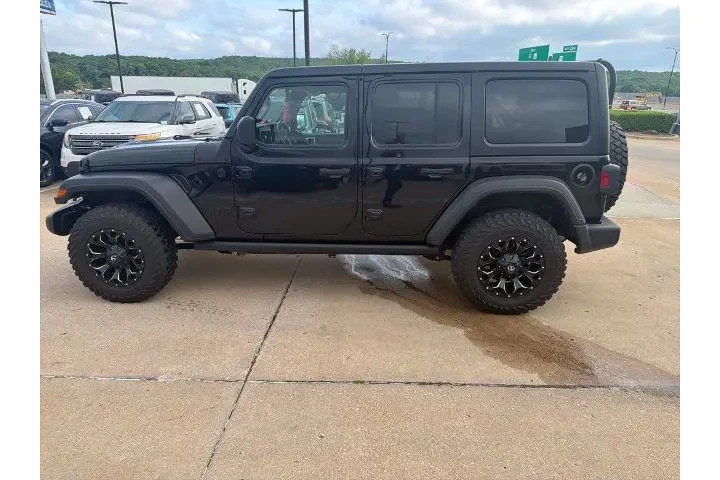 $29995 : Jeep Wrangler Unlimited 2021 image 5
