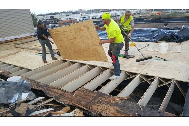 American Roofing & Constructio image 1