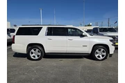 $12991 : Chevrolet Suburban 2016 4x2 thumbnail