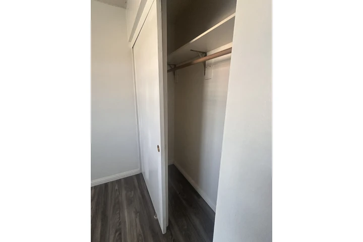 $850 : Se renta cuarto para mujer image 2