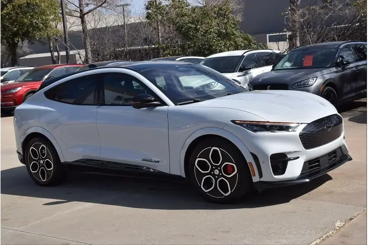 $37495 : Ford Mustang Mach-E 2023 AWD image 4