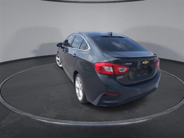 $16900 : PRE-OWNED 2018 CHEVROLET CRUZ image 7