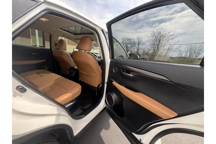 $15999 : 2016 NX 200t image 5