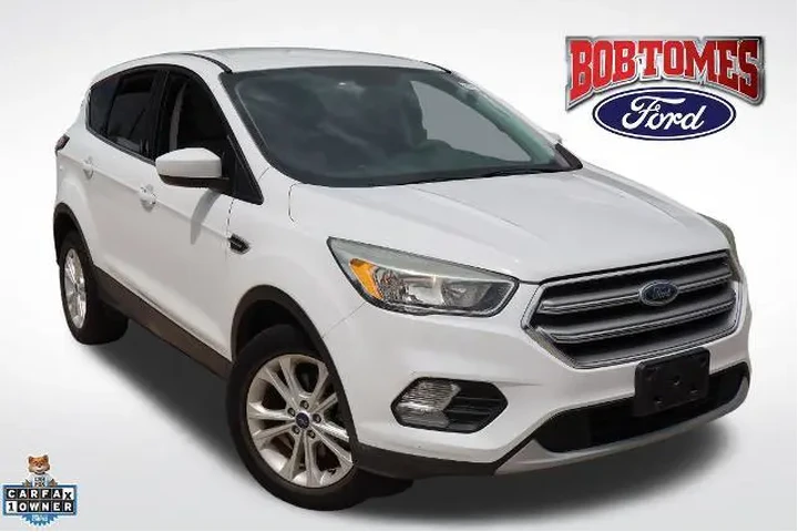 $10888 : Ford Escape 2017 SE 4dr SUV image 1