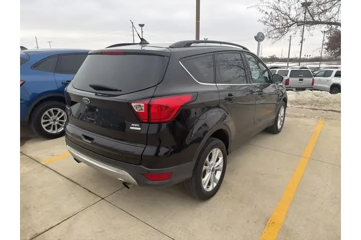 $15590 : Ford Escape 2019 SEL 4dr SUV image 3