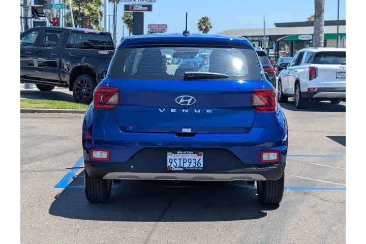 $18773 : Hyundai VENUE 2025 SE 4dr Cr image 3
