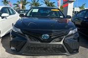 Toyota Camry SE Hybrid en Miami