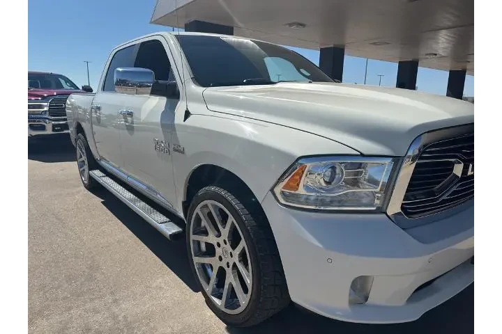 $18360 : Ram 1500 2017 4x2 Laramie Li image 3
