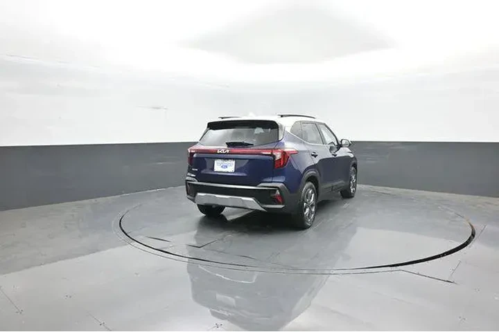 $23612 : Kia Seltos 2024 S 4dr SUV image 7