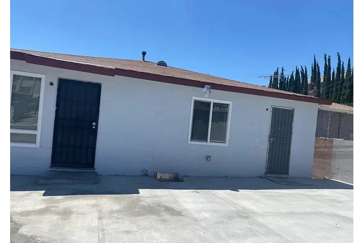 $2185 : Available 4bed & 3.5baths image 1