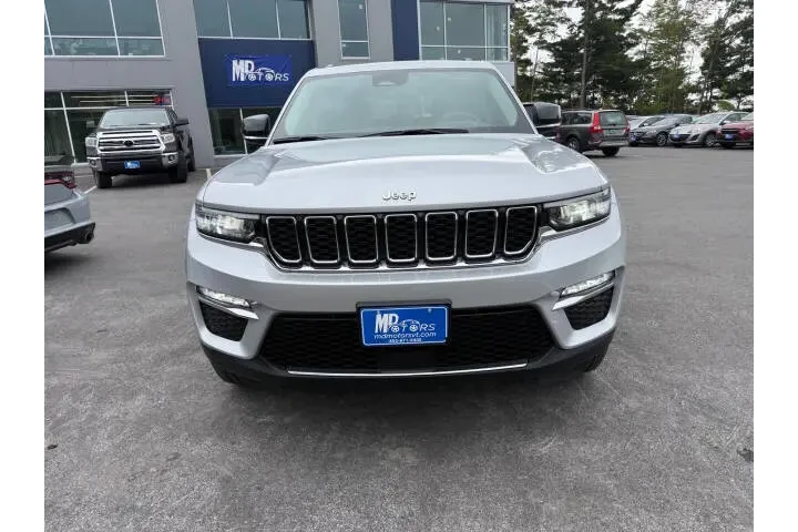 $29999 : 2022 Grand Cherokee image 3