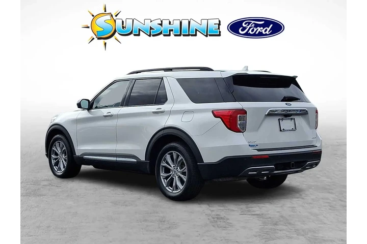 $32500 : Ford Explorer 2023 AWD XLT 4 image 4