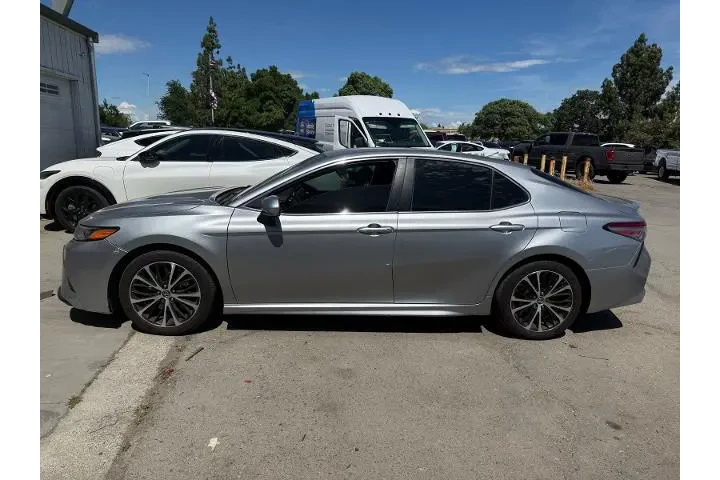 $19500 : Toyota Camry 2019 SE 4dr Sed image 2