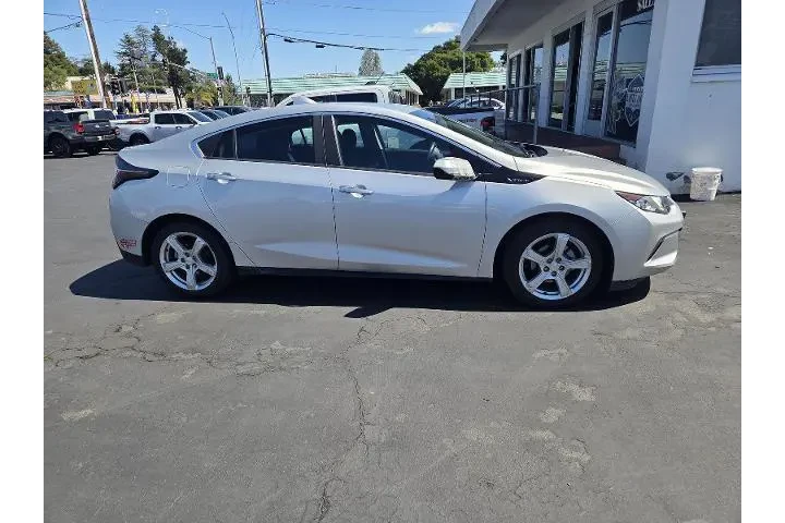 $13950 : Chevrolet Volt 2017 LT 4dr H image 4