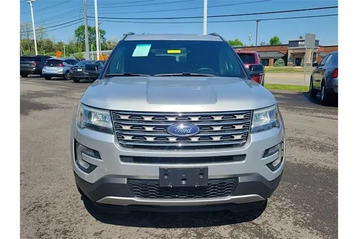 $9898 : Ford Explorer 2016 AWD XLT 4 image 8