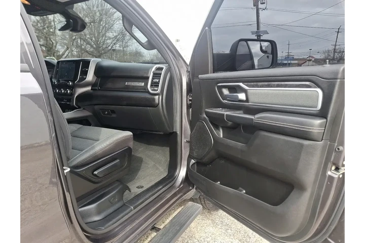 $35897 : Ram 1500 2022 4x4 Big Horn 4 image 10