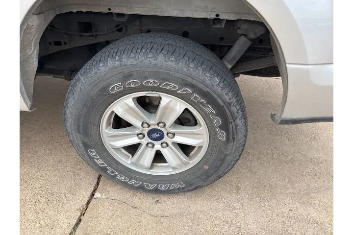 $31910 : Ford F-150 2017 4x4 XLT 4dr image 10