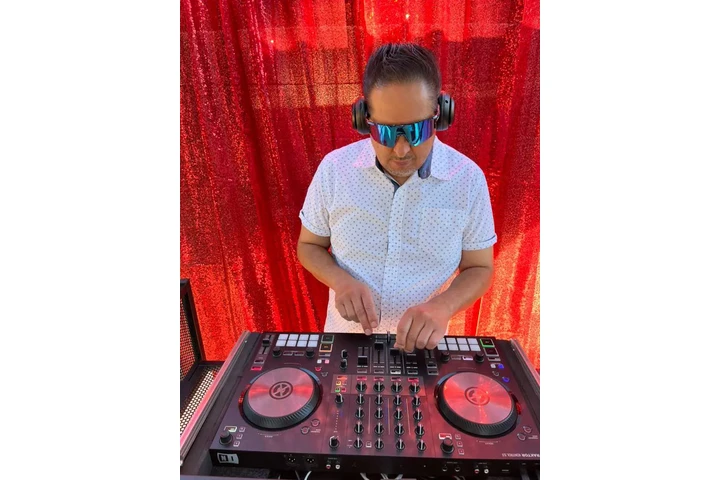 Dj Tony Reyes image 5