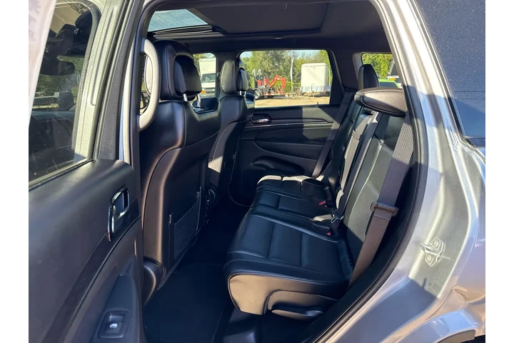 $27995 : 2019 Grand Cherokee image 7