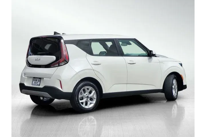 $19568 : Kia Soul 2025 S 4dr Crossove image 4